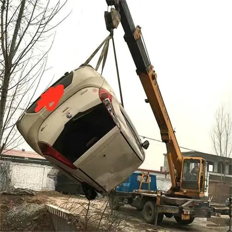 娄底随时待命，吊车24小时道路救援服务全解析