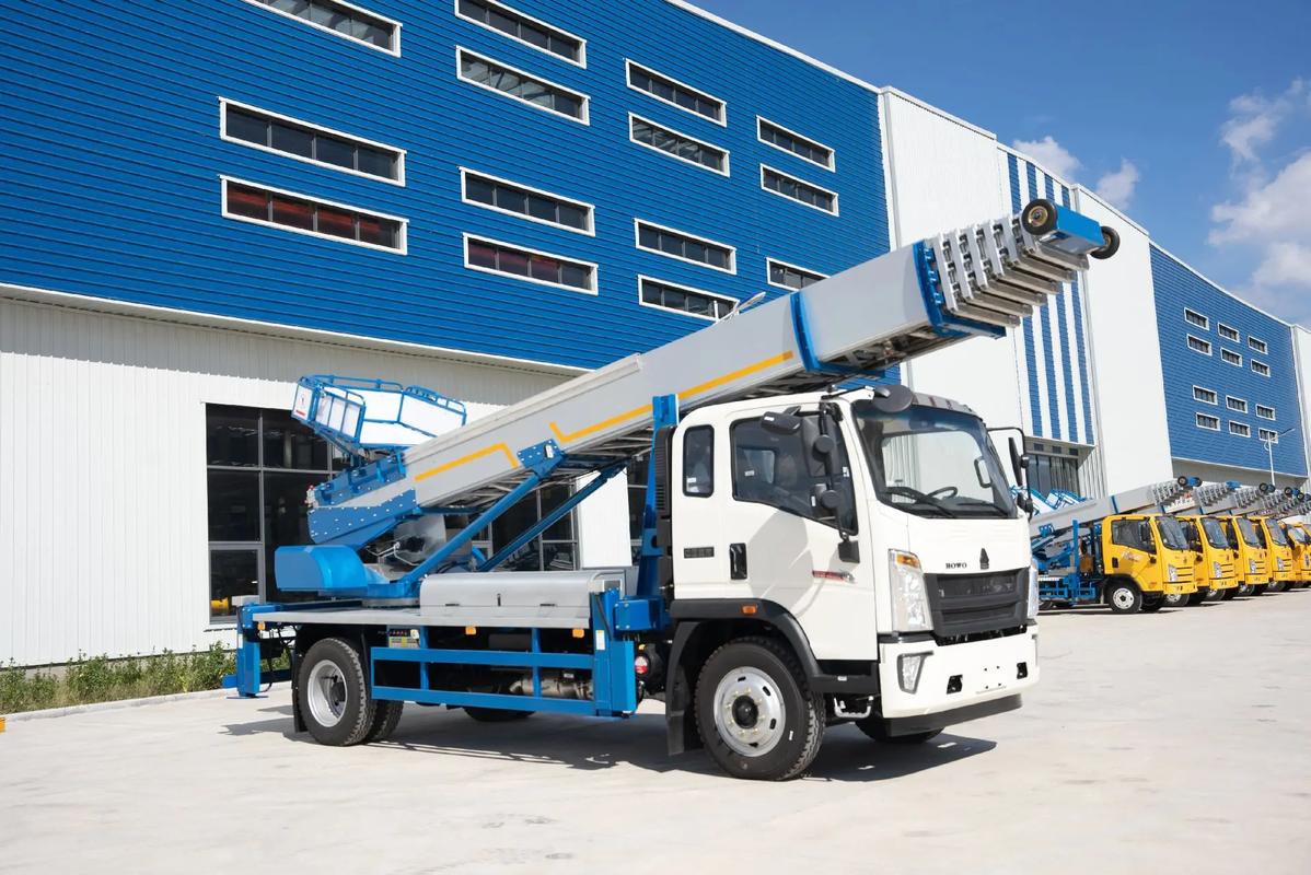 娄底出租云梯车高空作业车 建筑垃圾搬运